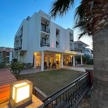 Bayram Hotel Çeşme Exterior foto