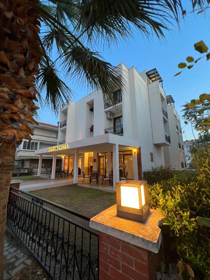 Bayram Hotel Çeşme Exterior foto