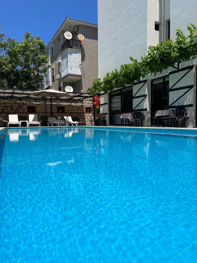 Bayram Hotel Çeşme Exterior foto
